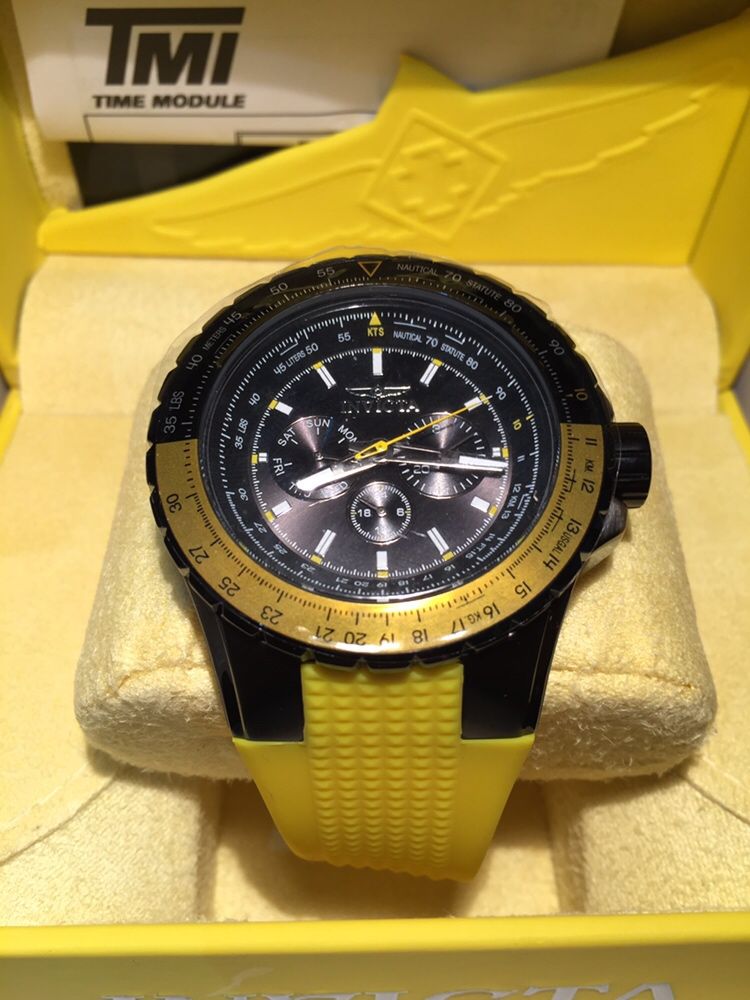 Часовник Invicta Aviator 50mm Black/Yellow Silicone band