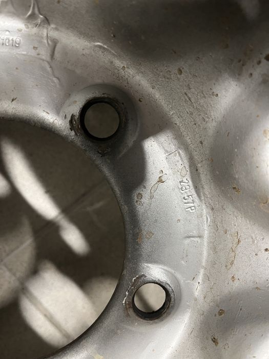 Продавам железни джанти за Suzuki Vitara 15 цола