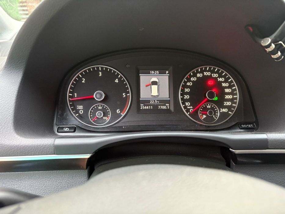 Masina VW Touran 2011