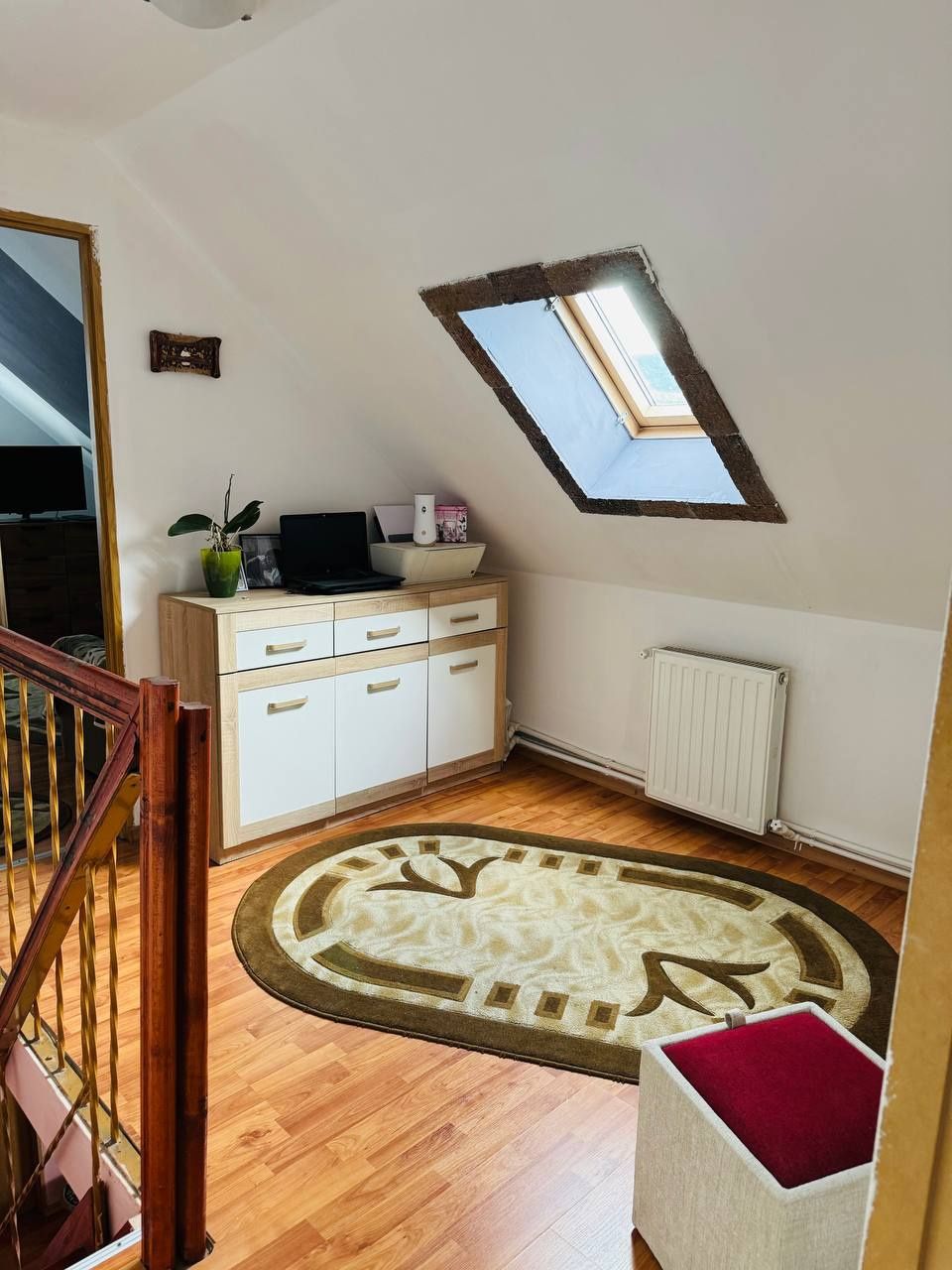 Apartament cu nivel 3 camere/ 70 mp