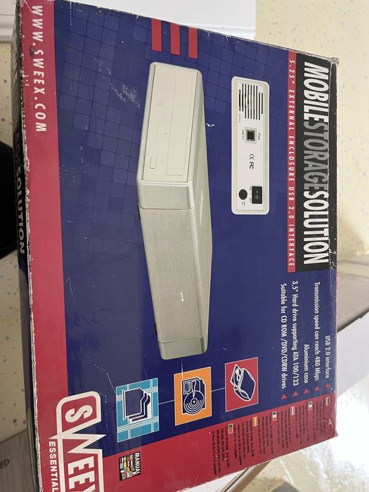 Soluție de stocare portabilă, carcasă externă cu interfață USB 2.0