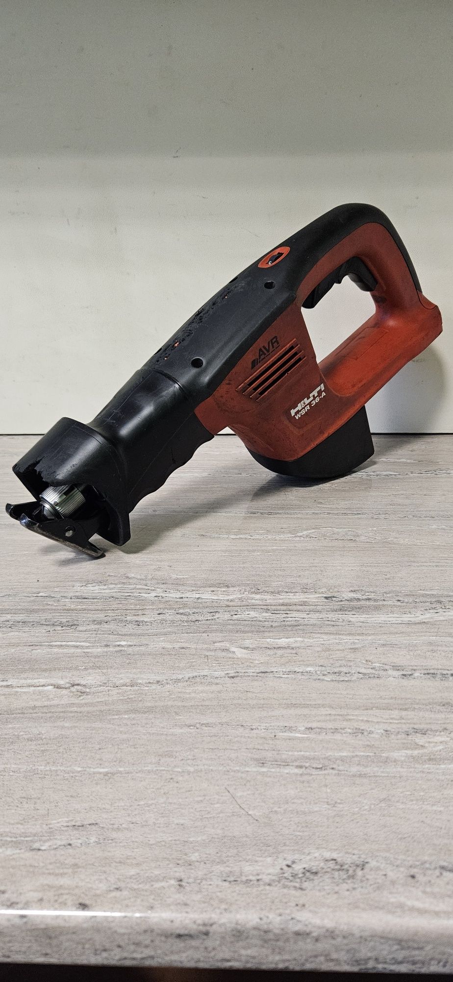 HILTI Акумулаторен Саблен Трион WSR36-A 36V.AVR