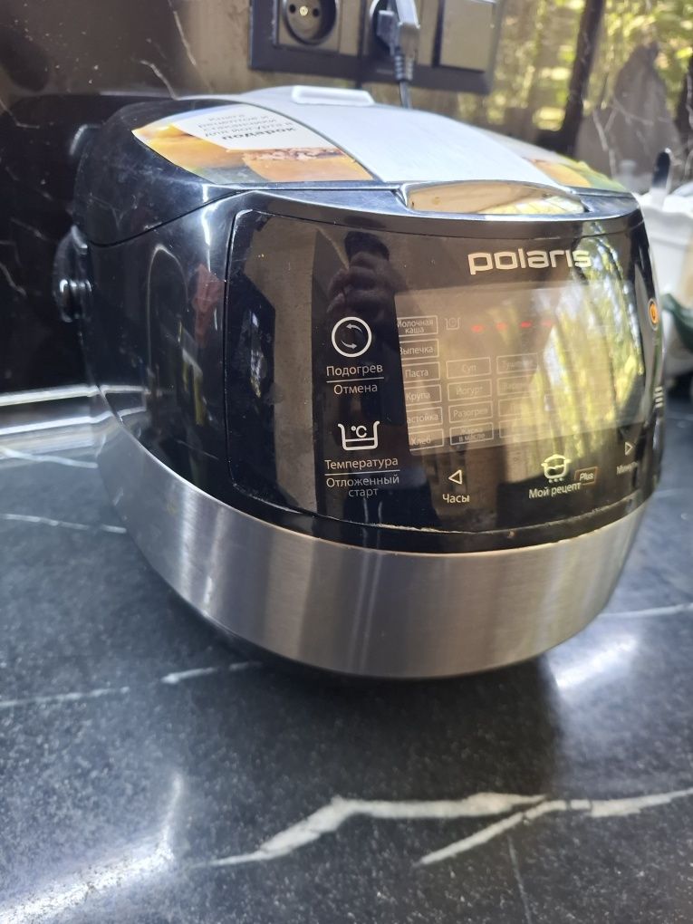 Мультиварка Polaris в отличном состоянии
