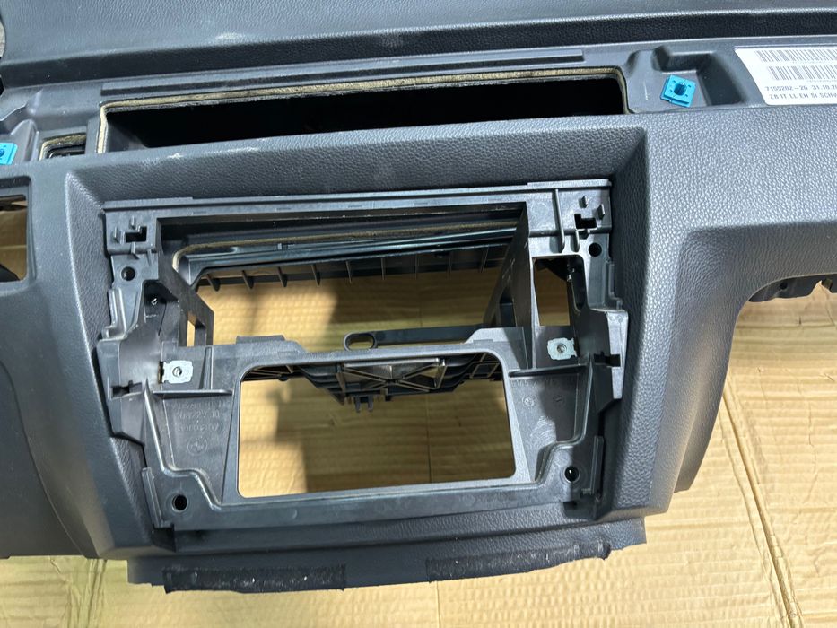 Арматурно табло  от BMW E91 2005 година