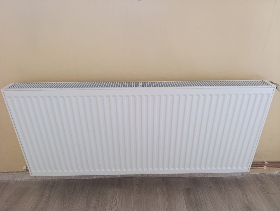 Vând calorifere noi