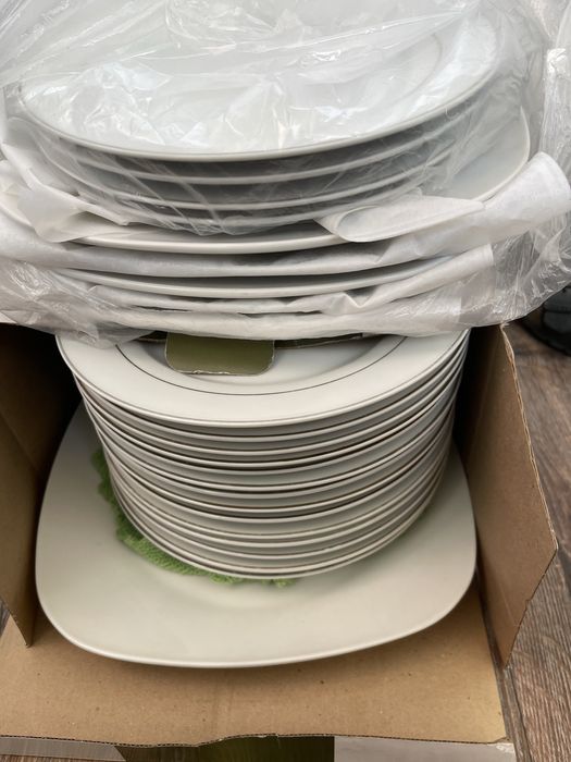 Тарелки столовые