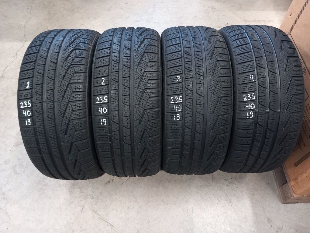 235/40R19 92V 4бр.PIRELLI WINTER Неразличими от НОВИ