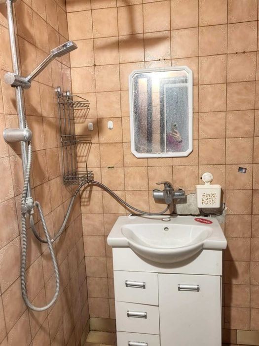 широк център - двустаен