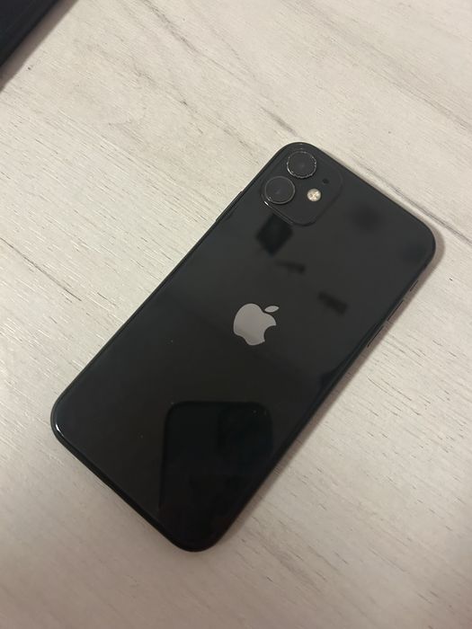 vand iphone 11 64gb