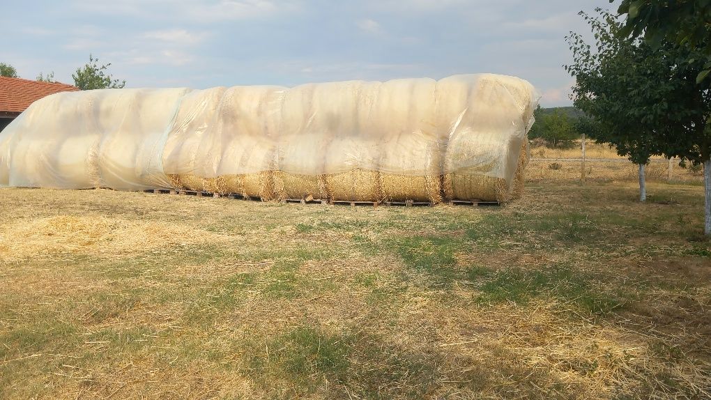 Продавам бали сено и слама
