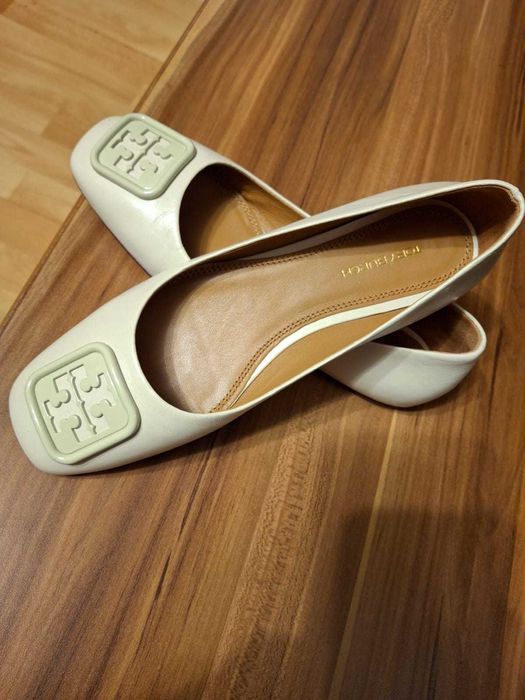 Balerini Tory Burch piele alb-crem (ivory), vârf pătrat, Mărimea 36