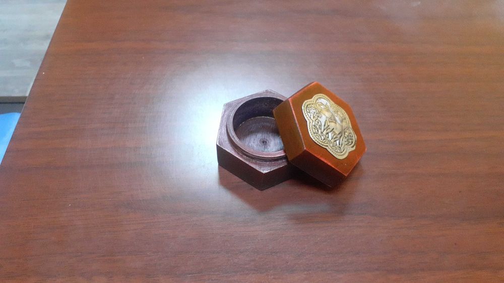 Продам разные сувениры,шкатулки,статуэтки из Тайланда,Турции,недорого!