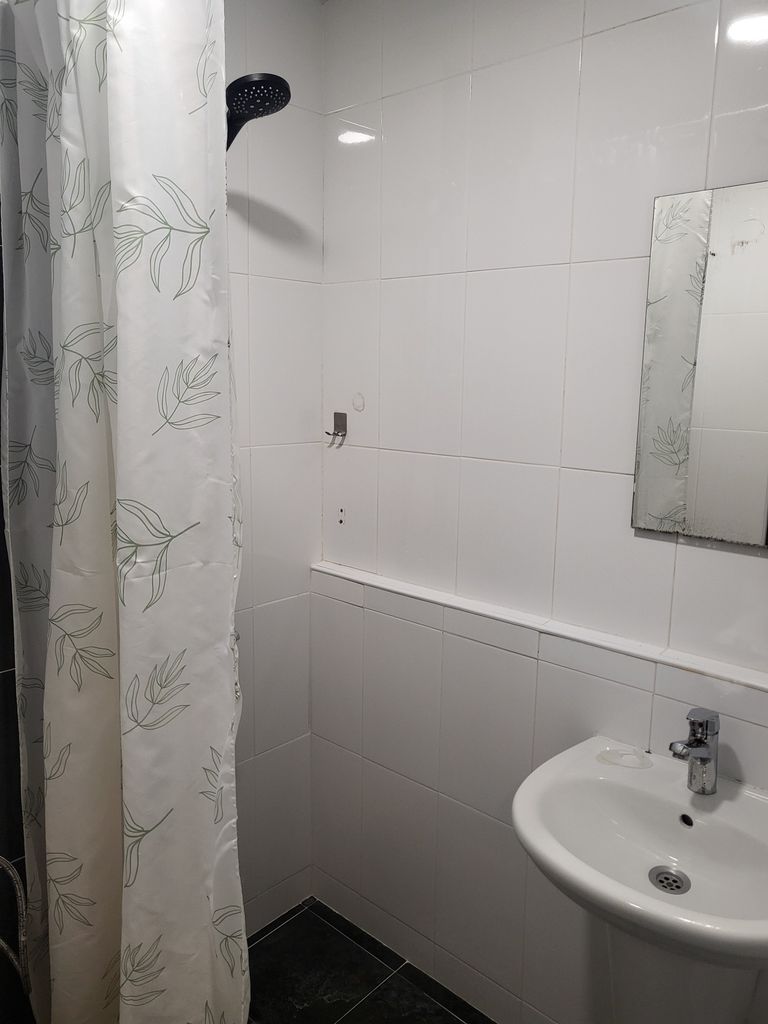 Дава се под наем Двустаен апартамент в Варна, м-т Сотира - 60 кв.м за 357 € - Снимка #10