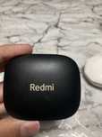 Продаются наушники Redmi Buds 6 пользовались аккуратно и осторожно!