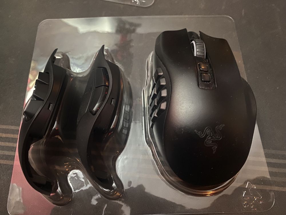 Безжична геймърска мишка Razer Naga Pro