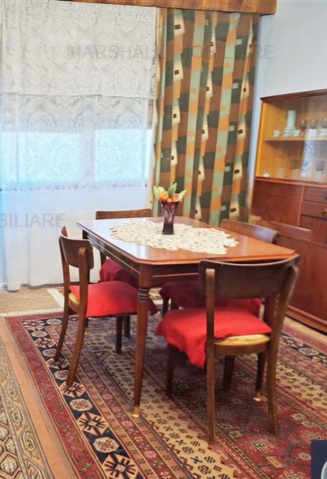 Set 4 scaune de lemn vintage