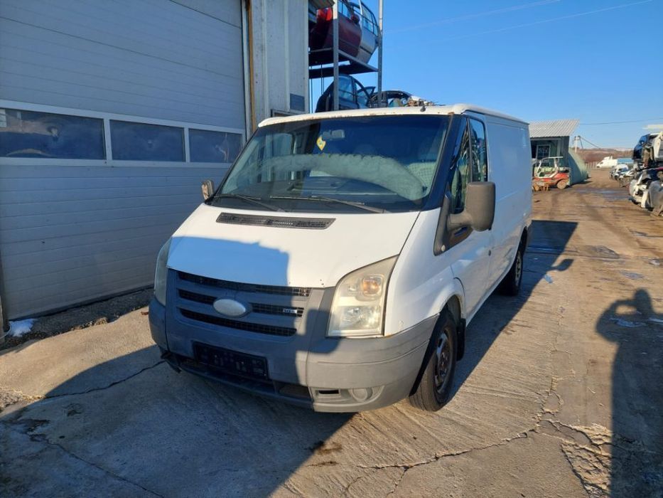 Dezmembram Ford Transit, an 2008, motor 2.2 TDCI tip P8FA