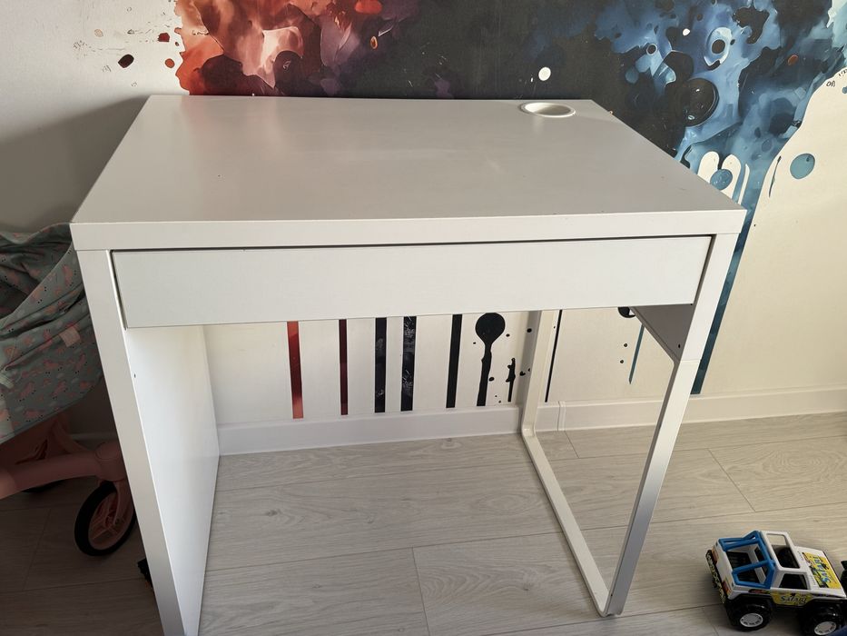 Стол письменный икея