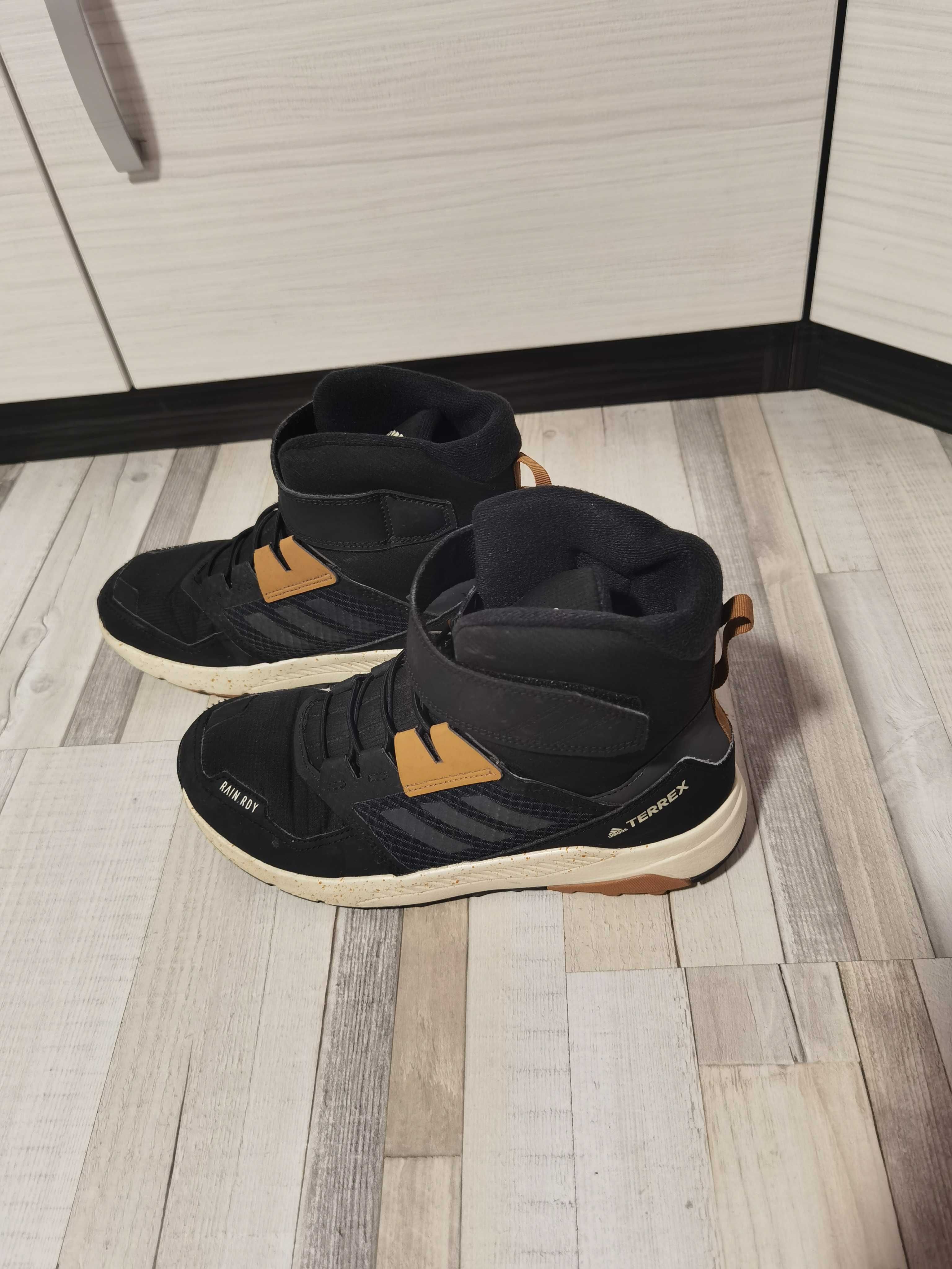 Adidas Terrex...