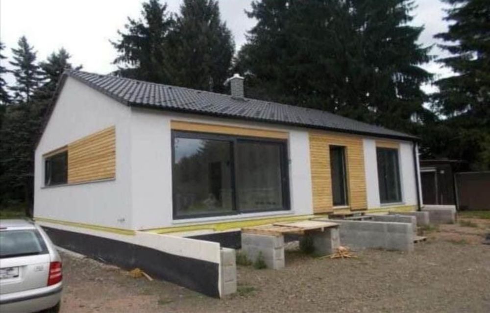 Case modulare pe structura metalica
