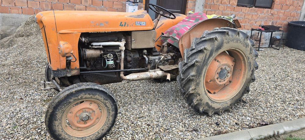 Tractor Fiat411R