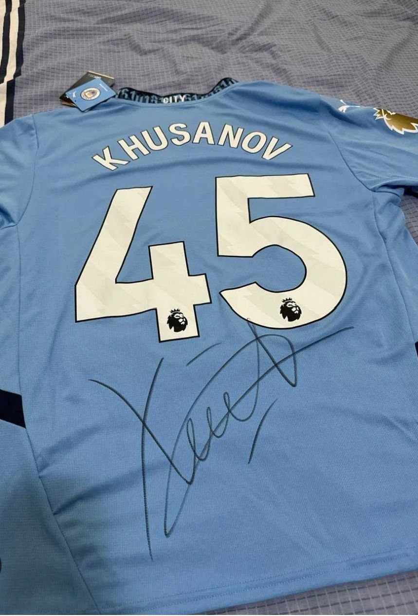 Abduqodir Khusanov Fudbolkasi