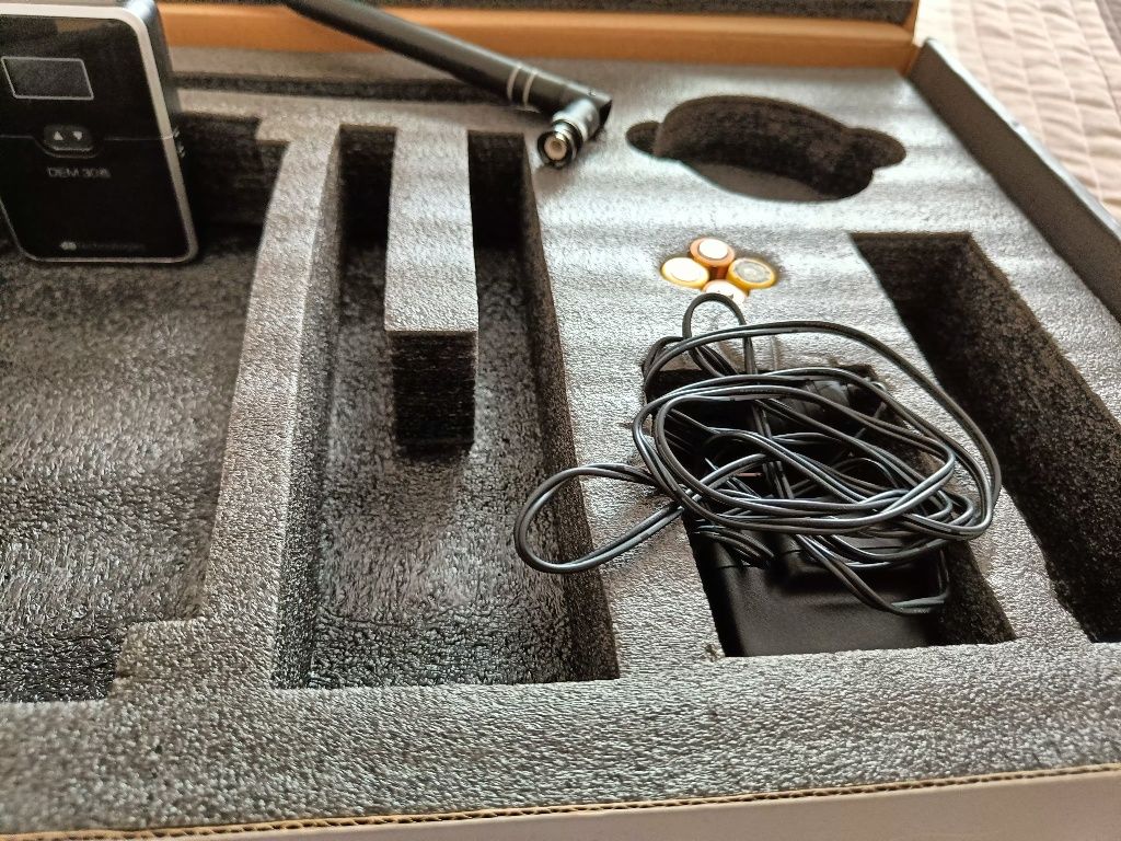 Ear monitor system DEM 30