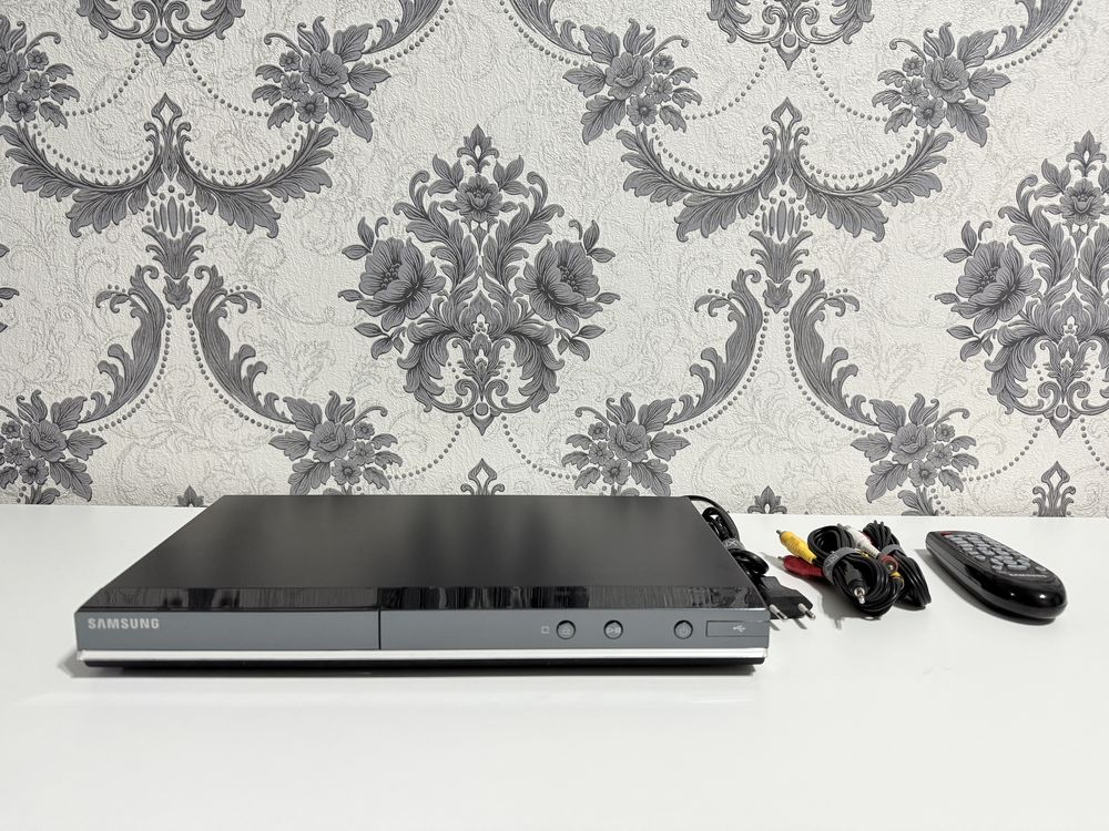 Samsung DVD-D530 DVD-Проигрыватель