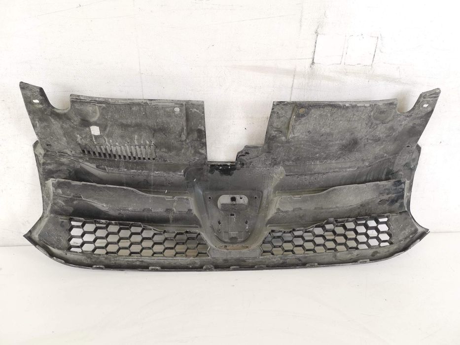 Радиаторна решетка Дачия Логан 2 / Dacia Logan 2 [ - ] Оригинална и в