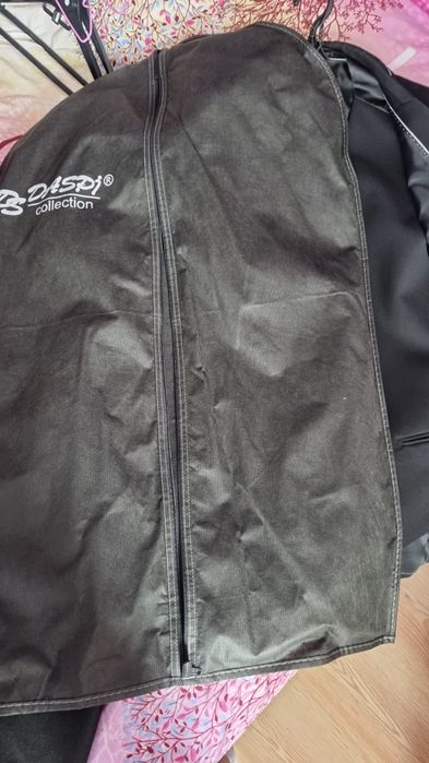 Costum barbatesc cu vesta