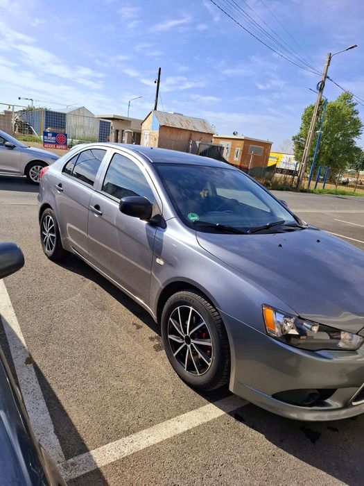 Mitsubishi lancer 2015