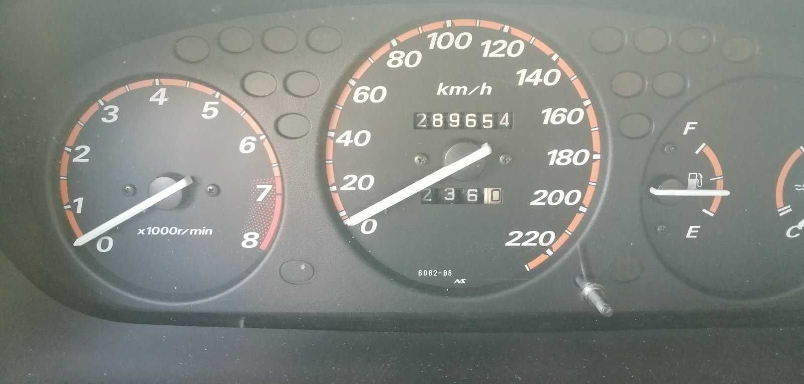 Продавам Honda CR-V