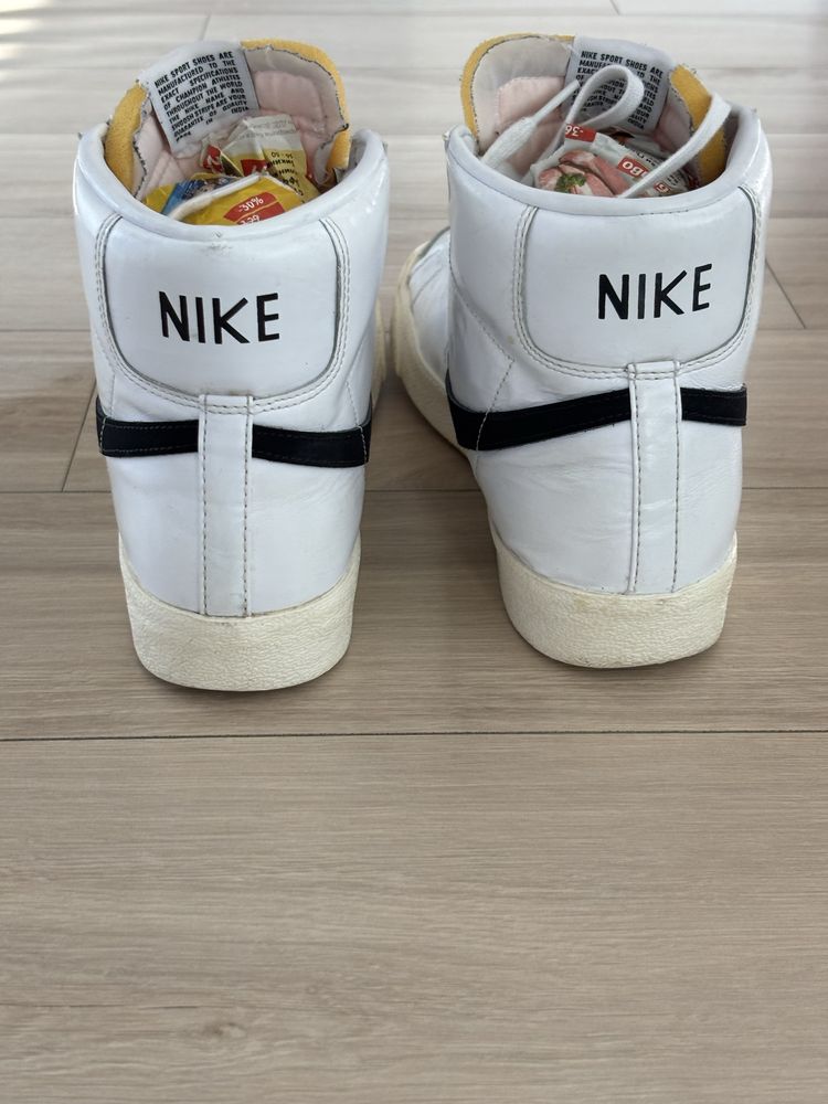 Nike Blazer MD 77