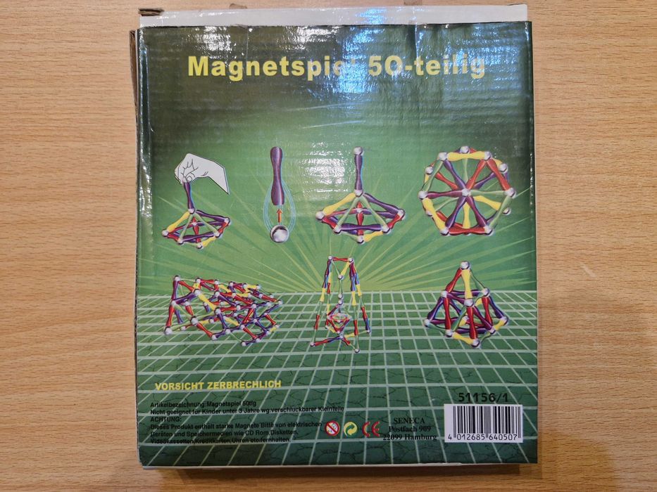Lot - jocuri construcție cu piese magnetice-asemănător Geomag