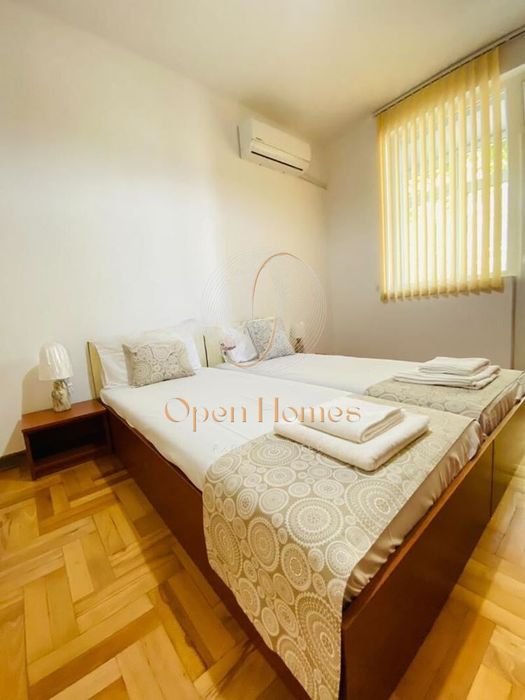 Продава се Четиристаен апартамент в Пловдив, Каменица 1 - 110 кв.м за 2773 €/кв.м - Снимка #10