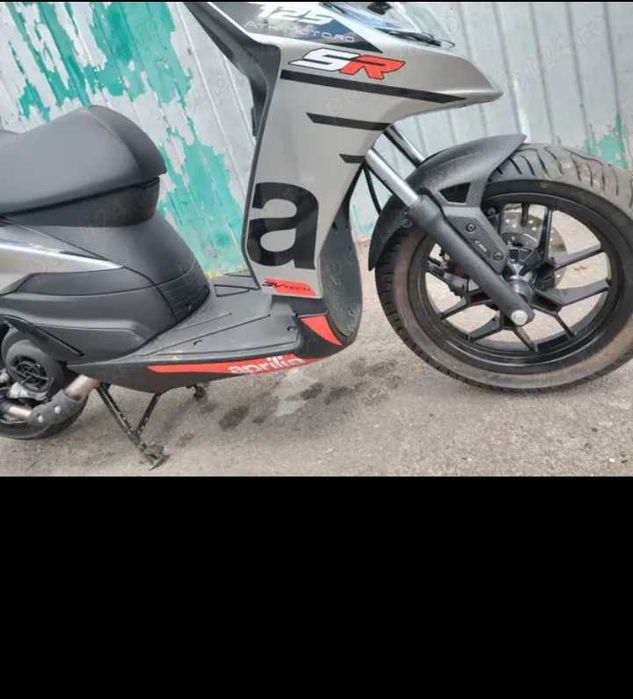 Scuter Aprilia SR 125 nou, bord digital, doar 20 km rulaj!