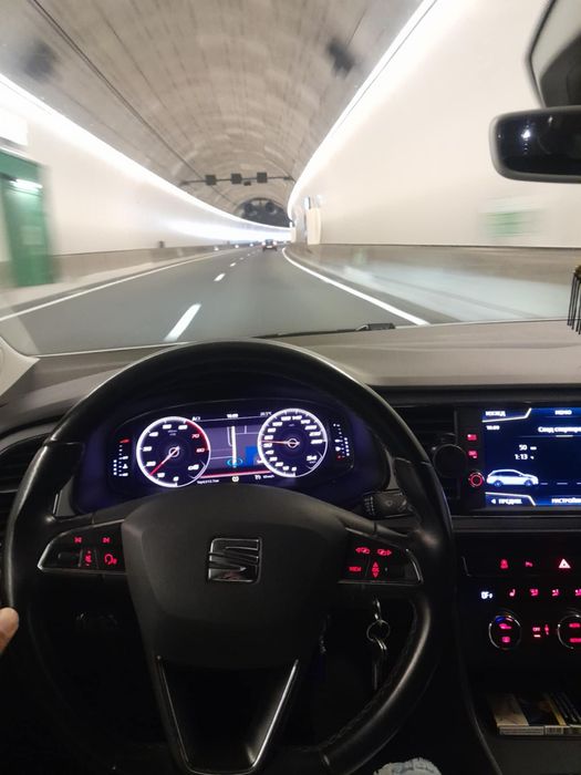 Seat leon 2018 Г.1000 кубика