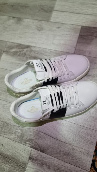 Продаётся кроссовки бредовые