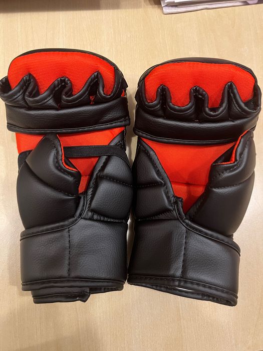 Mănuși arte marțiale