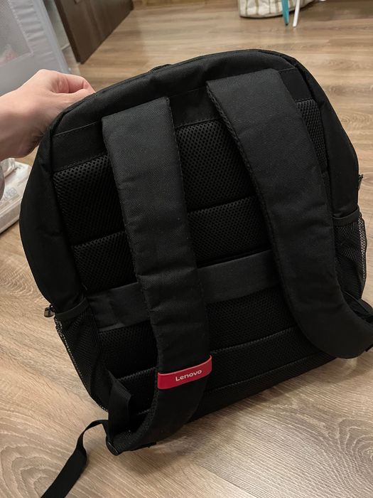 Rucsac negru Lenovo pentru laptop