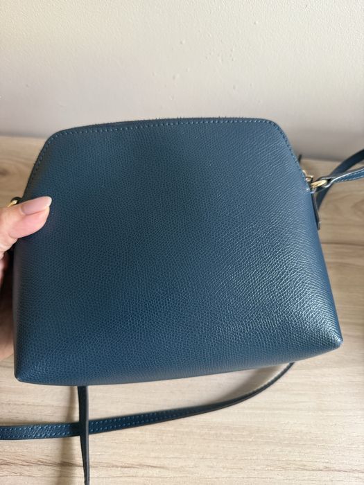 Чанта FURLA с регулираща се дълга дръжка