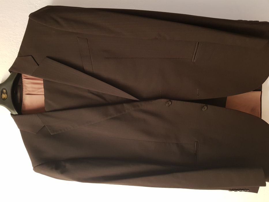 Costum barbati Hugo Boss