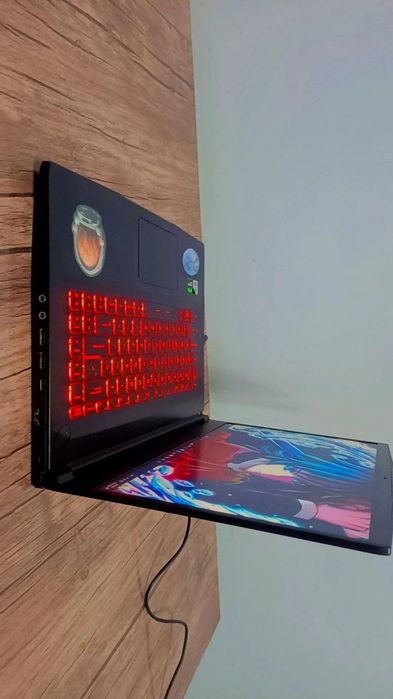 MSI Intel Core i5-10500H (6 yadro, 12patok)