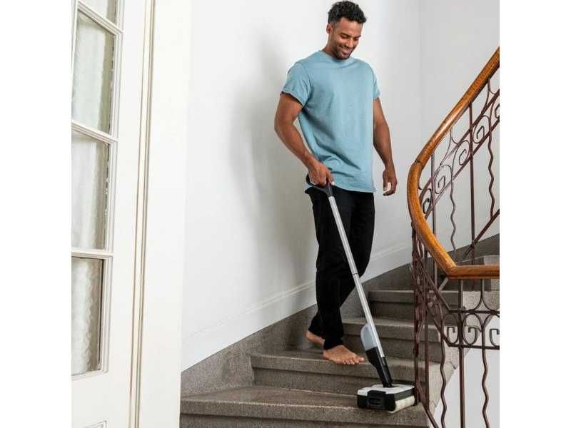 Безкабелна Подочистачка с Микрофибърен Валяк Kärcher FC 2-4