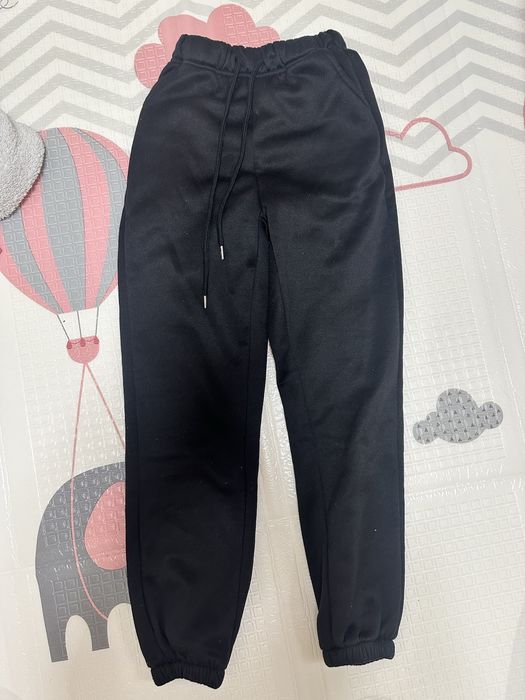 Дамски спортни дрехи / кожен панталон