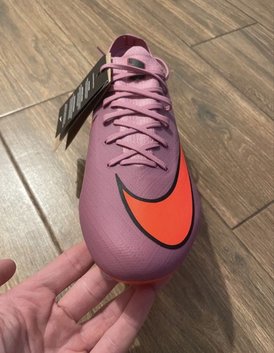 Ghete de fotbal nike