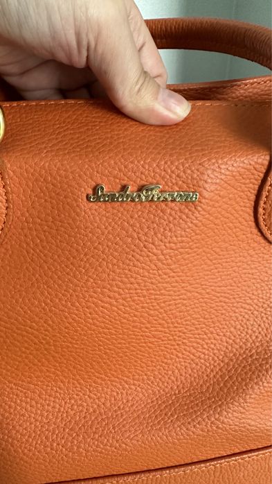Продам качественную кожаную сумку
