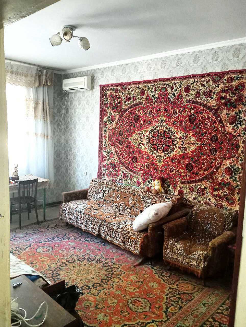Продаётся своя. Чиланзар 11кв. 1/2/5. общ. площадь 29м2. орр. Шухрат.