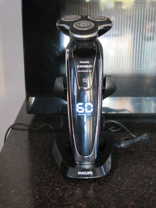 Безжична електрическа самобръсначка Philips Norelco SensoTouch 3D
