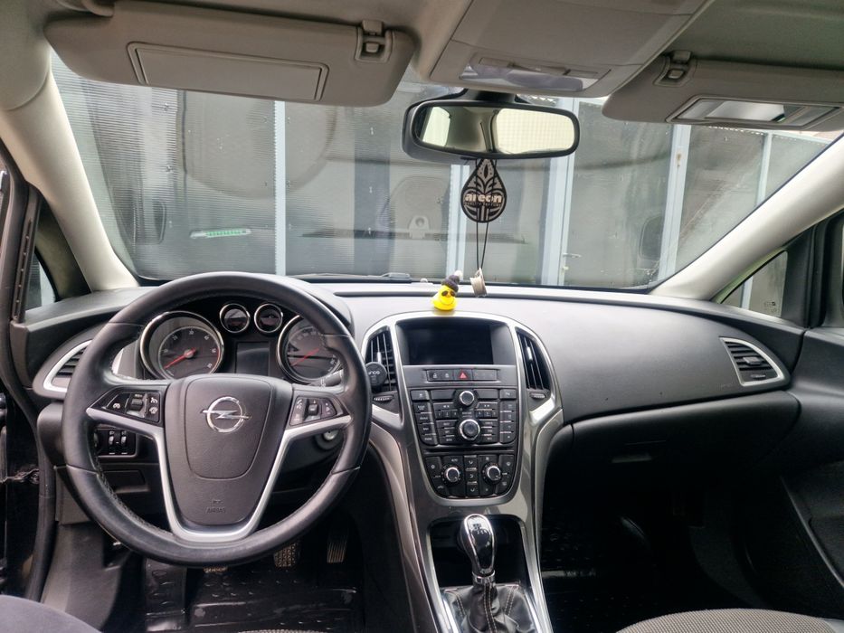 Opel astra j 2013